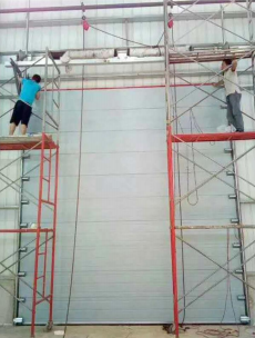 工业提升门1